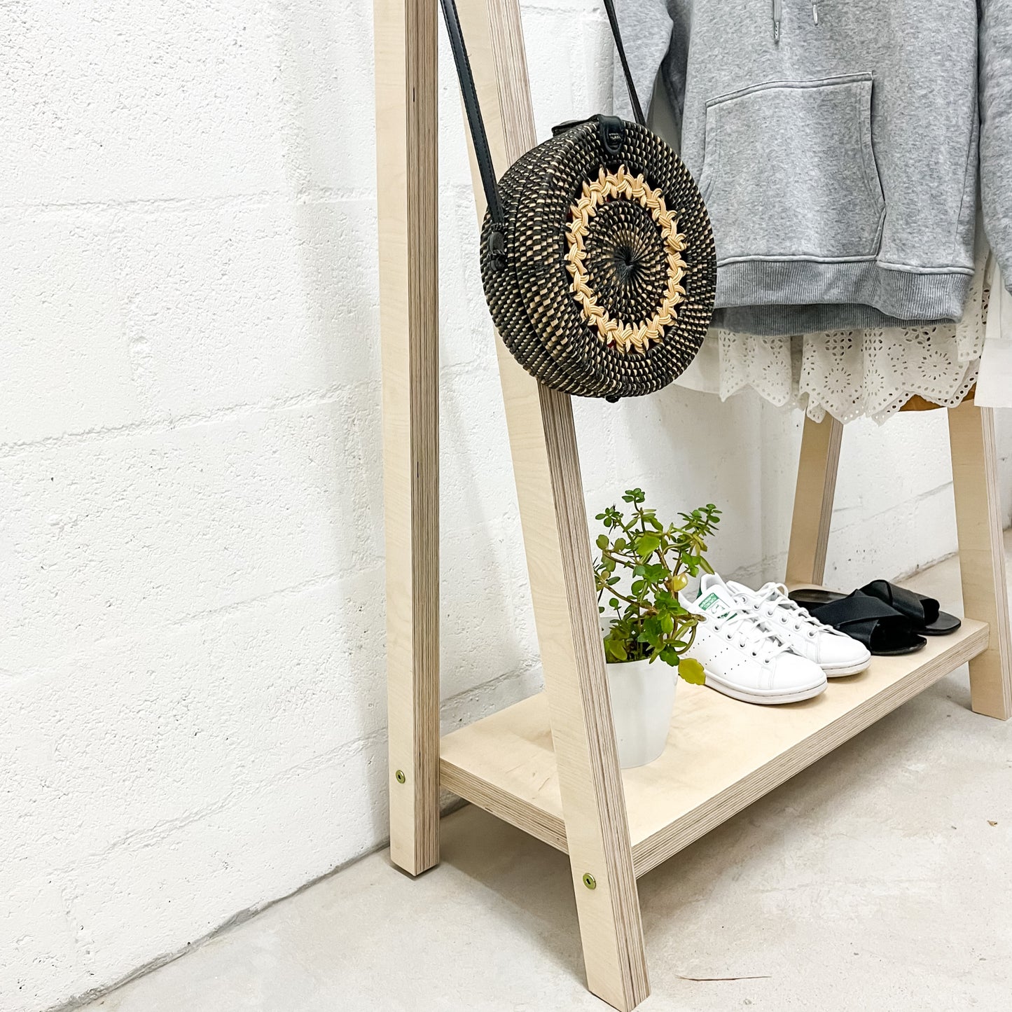 Ashley Clothing Rail - Elula Furniture