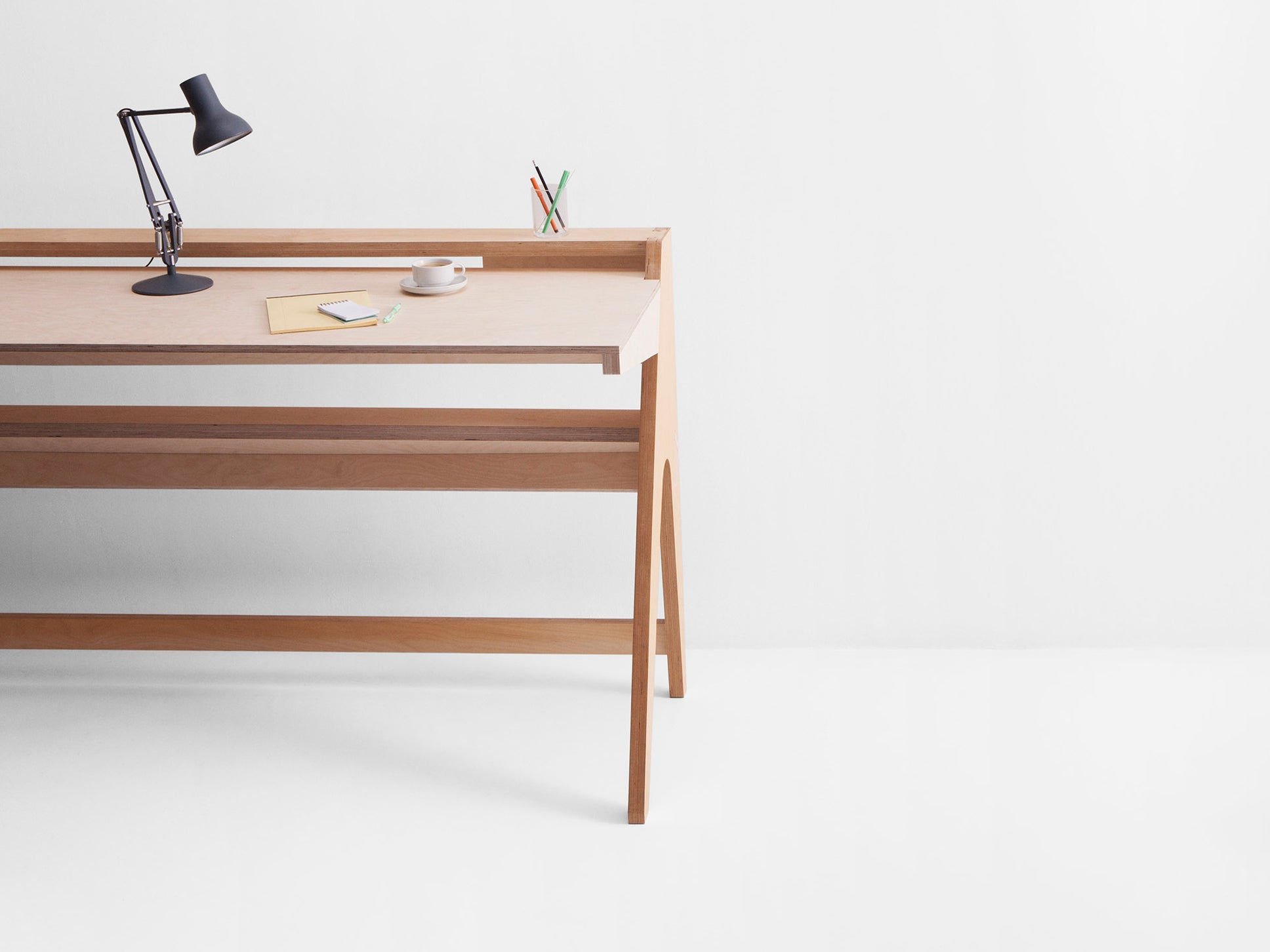 Lift Standing Desk - Elula Furniture