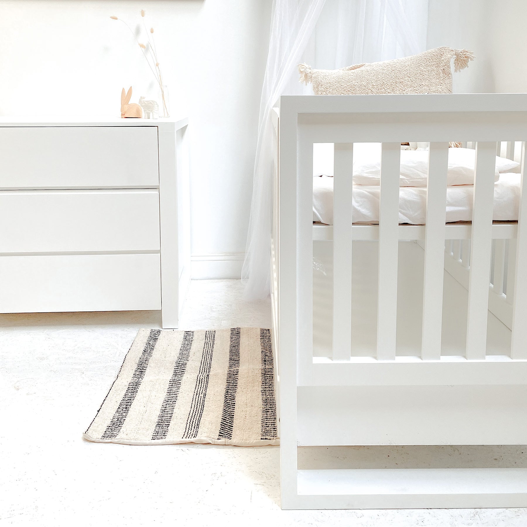 Logan Cot - Elula Furniture