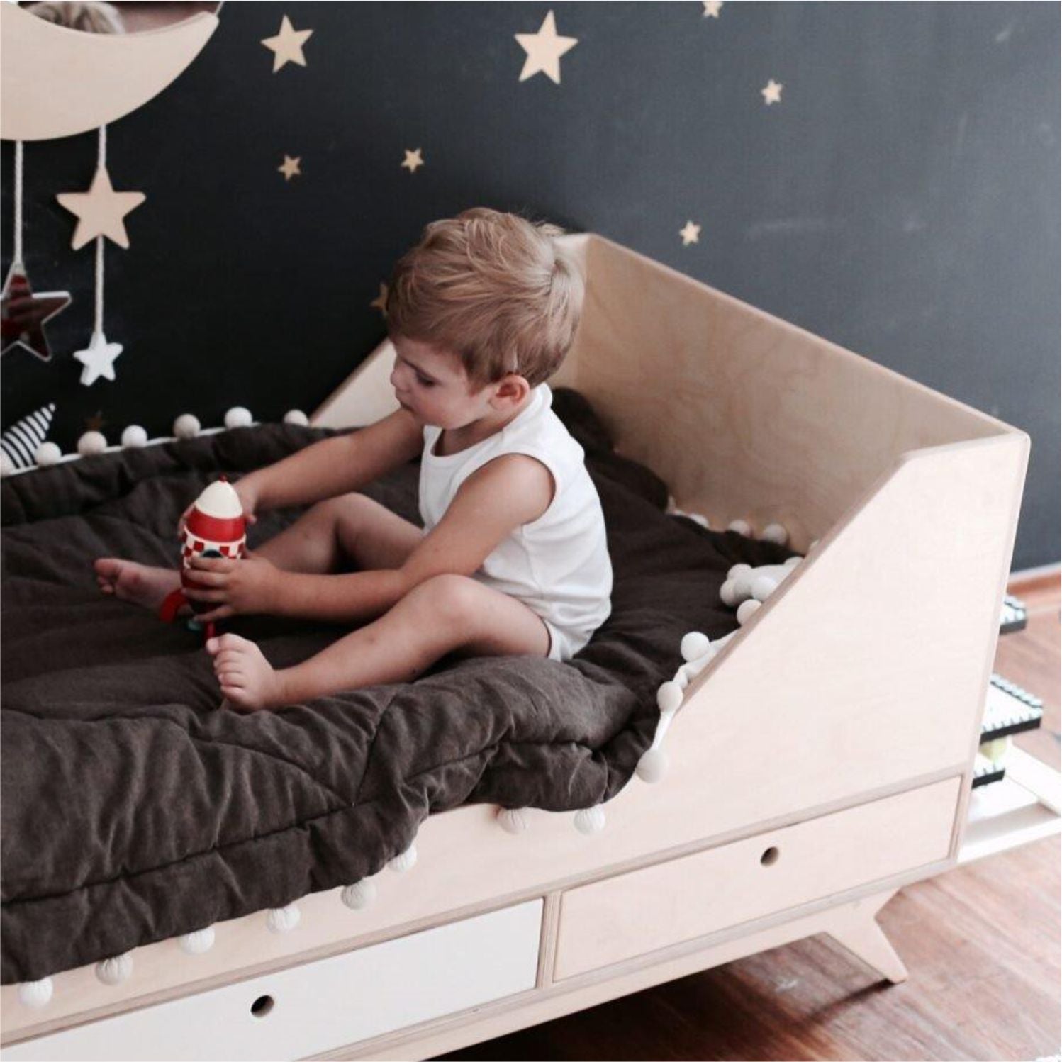Quinn Bed - Elula Furniture