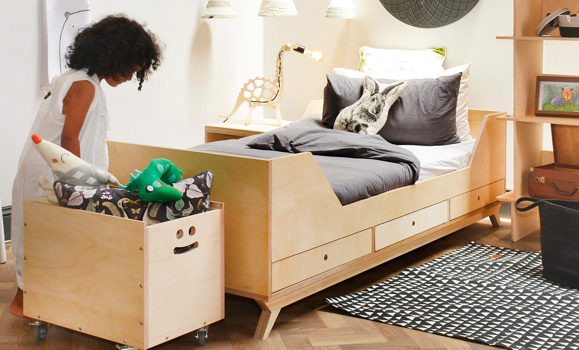Quinn Bed - Elula Furniture